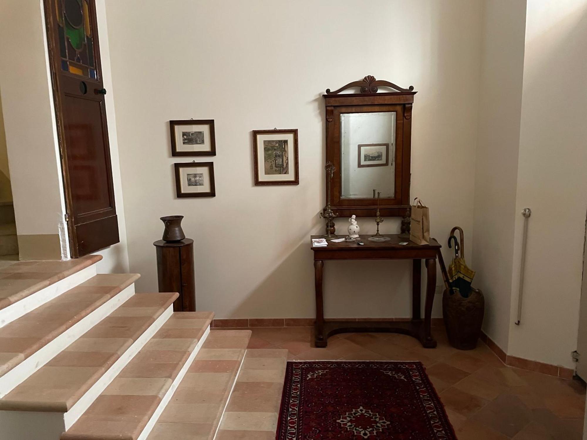 Palazzo Capparucci - Dimora Storica Hotel Фермо Екстериор снимка