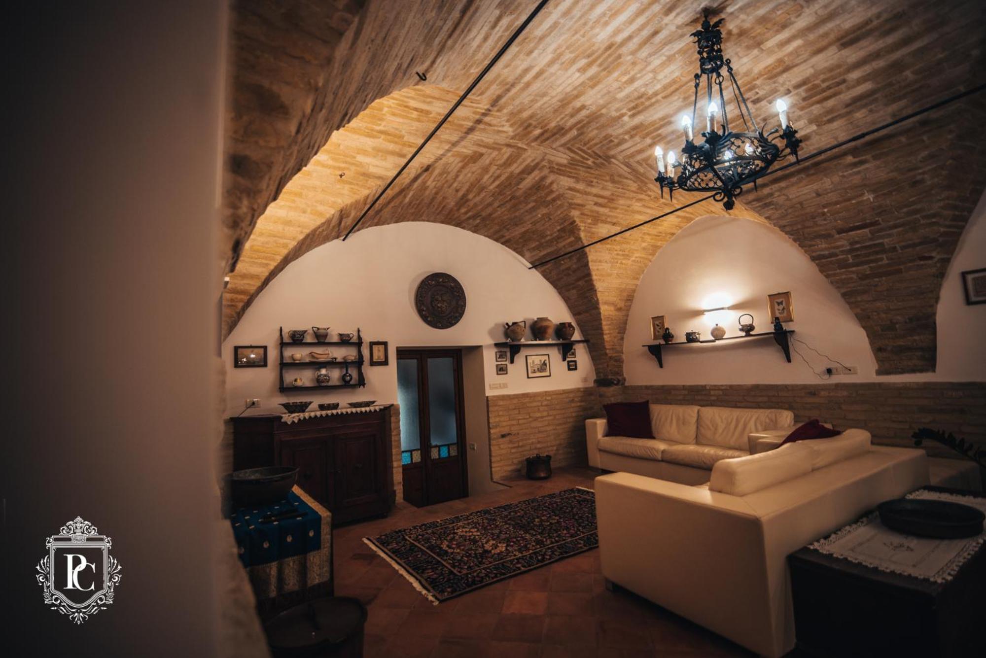 Palazzo Capparucci - Dimora Storica Hotel Фермо Екстериор снимка