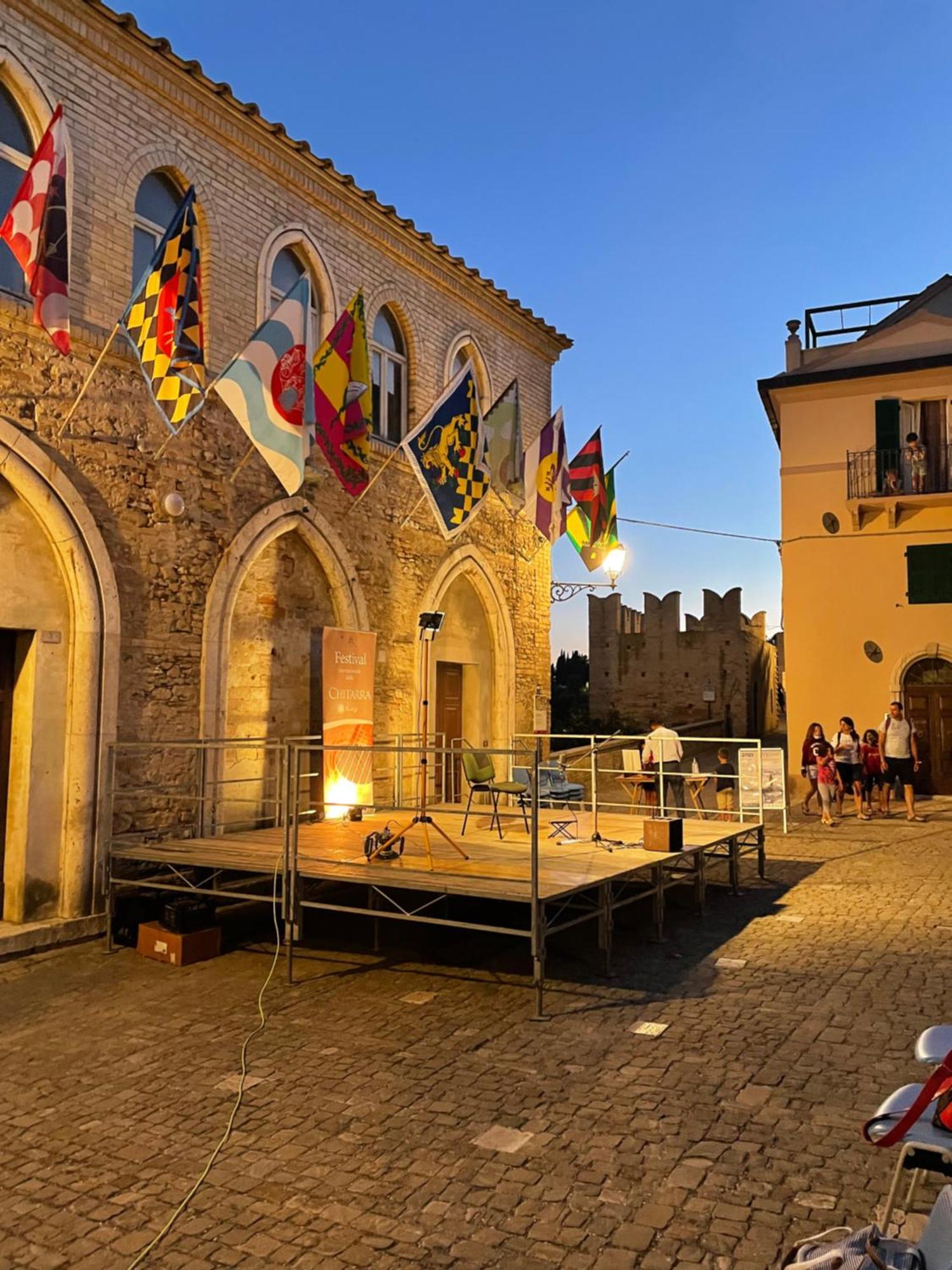 Palazzo Capparucci - Dimora Storica Hotel Фермо Екстериор снимка
