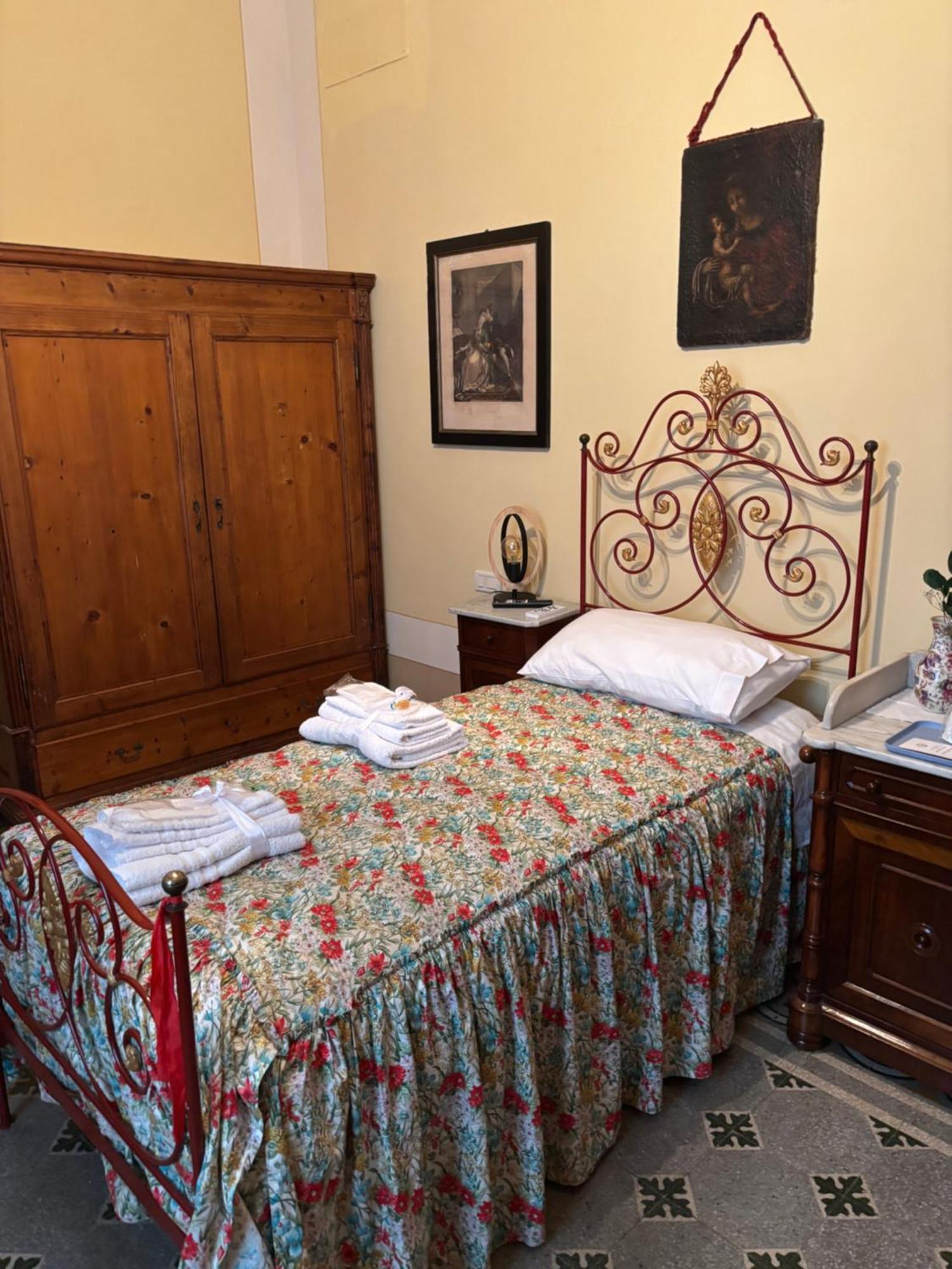Palazzo Capparucci - Dimora Storica Hotel Фермо Екстериор снимка