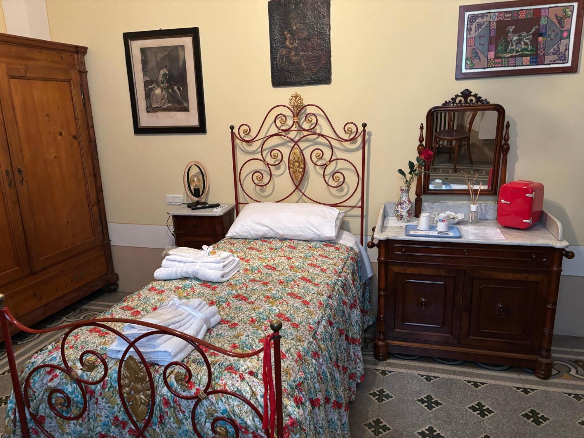 Palazzo Capparucci - Dimora Storica Hotel Фермо Екстериор снимка