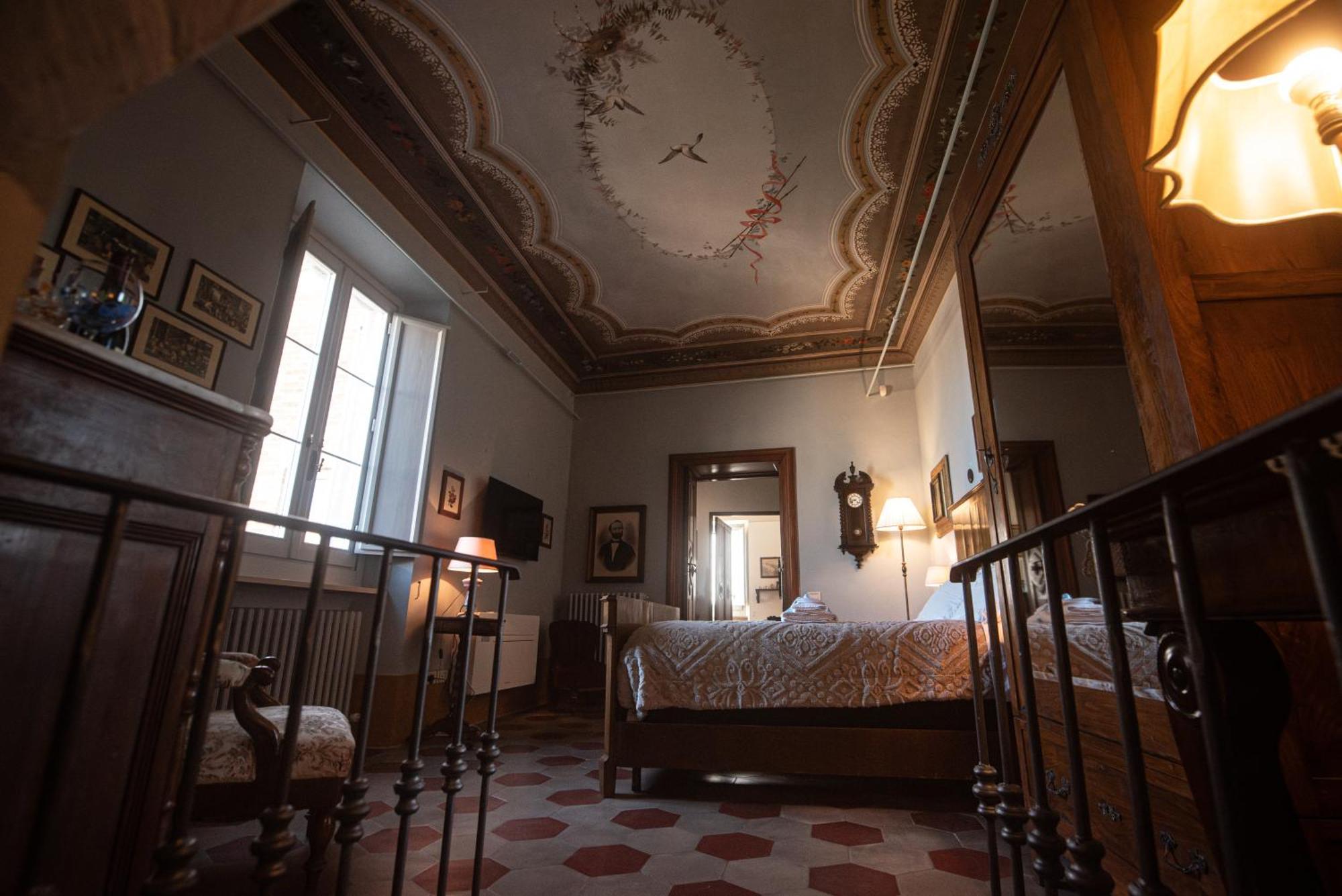 Palazzo Capparucci - Dimora Storica Hotel Фермо Екстериор снимка