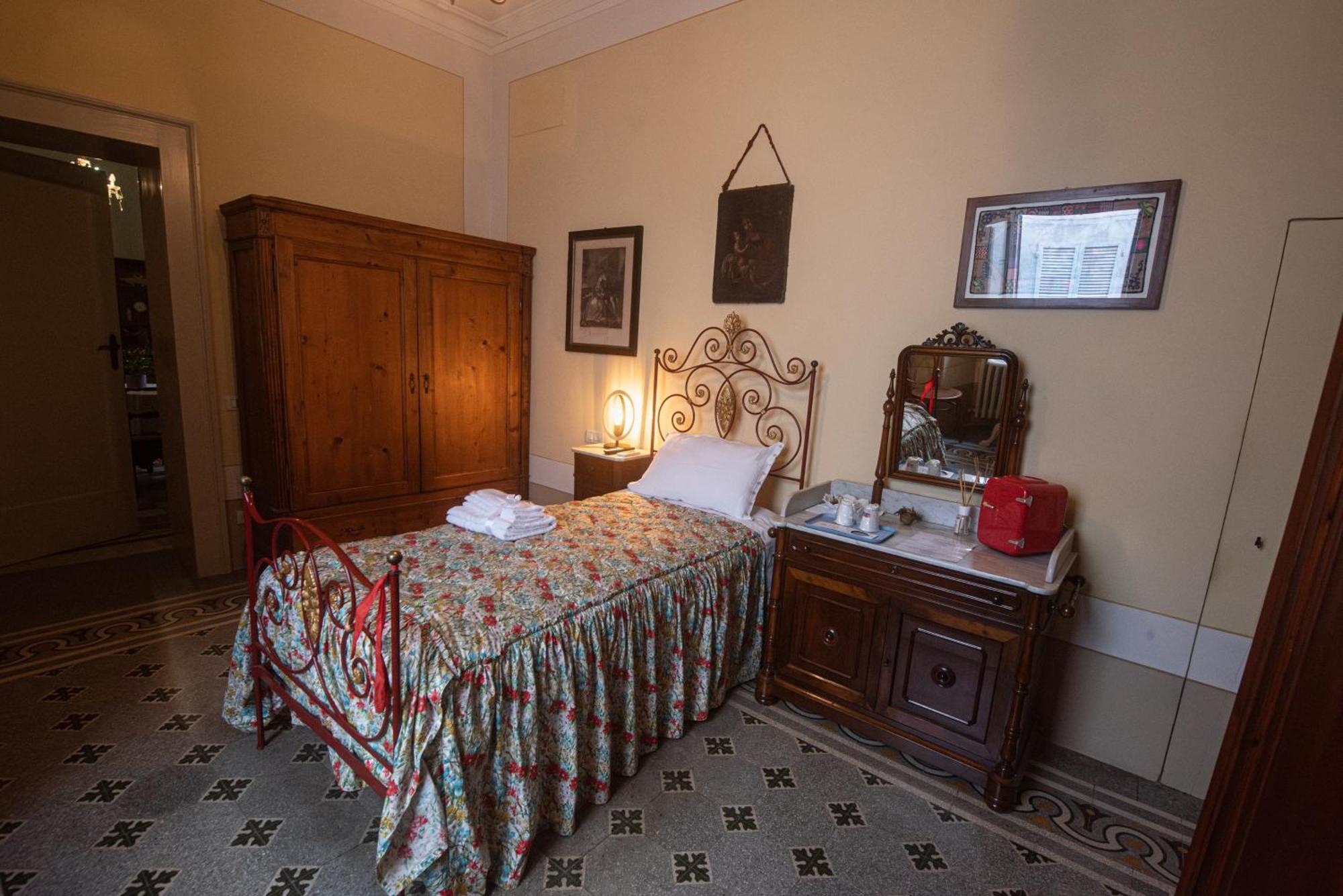 Palazzo Capparucci - Dimora Storica Hotel Фермо Екстериор снимка